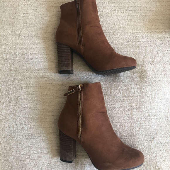 High heel shoes - Picture 2 of 3